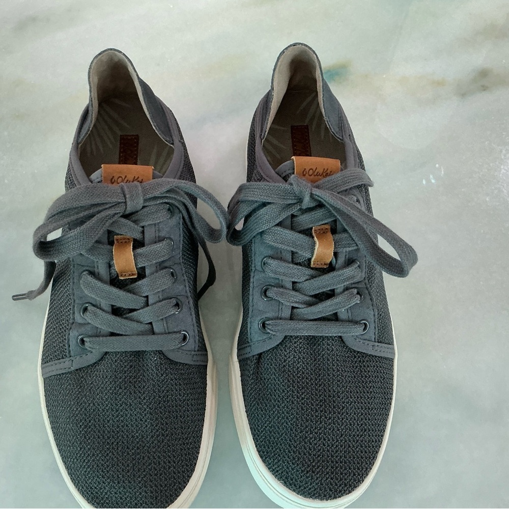 Olukai Pehuea Li Shoes in Gray size 9.5